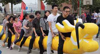 華特知新勇奪山大華特運(yùn)動(dòng)會(huì)團(tuán)體冠軍